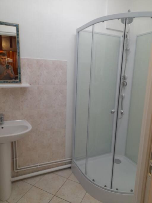 Appartement Au Bord Du Canal Montbard Esterno foto